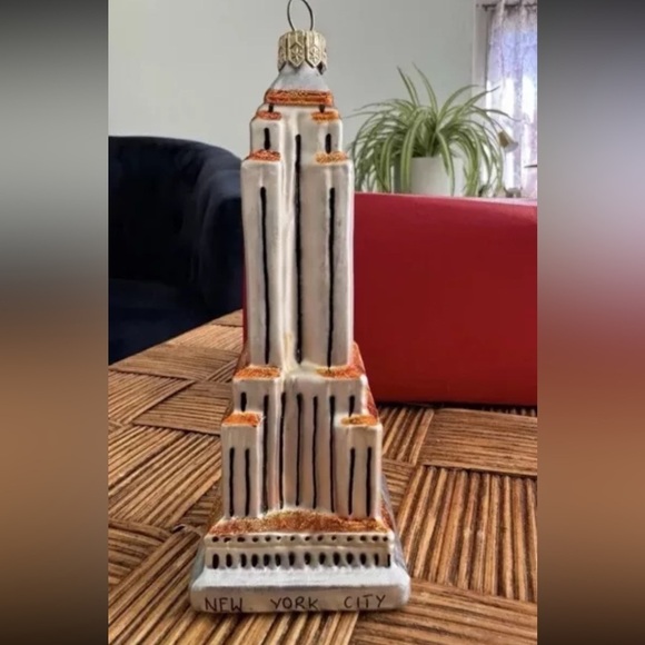 Vintage 2000 New York City Empire State Building Ornament 6” Blown Glass - Picture 2 of 5